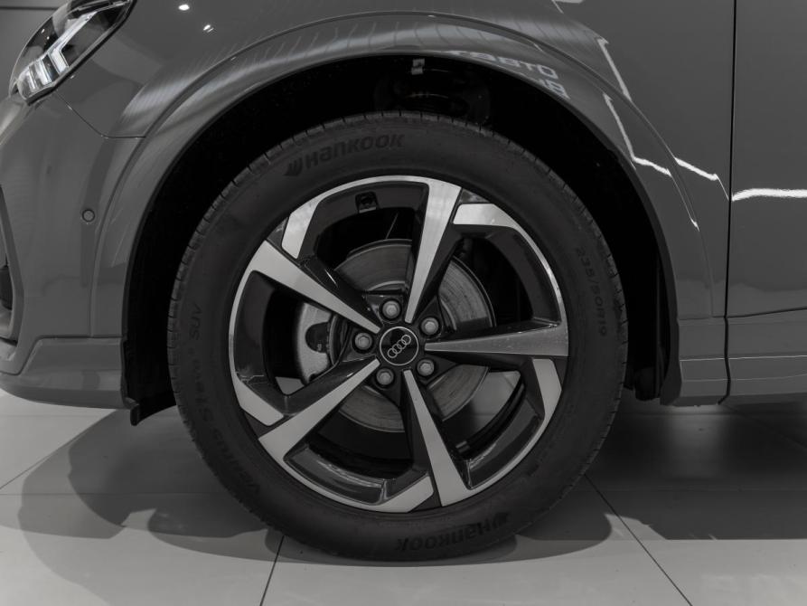 Audi Q3 II (F3) Москва  - изображение 27