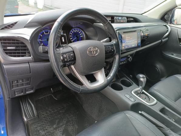 Toyota Hilux VIII с пробегом 2018 года, цена 2 999 000 рублей, 243816 км, пикап, Автокод Объявления