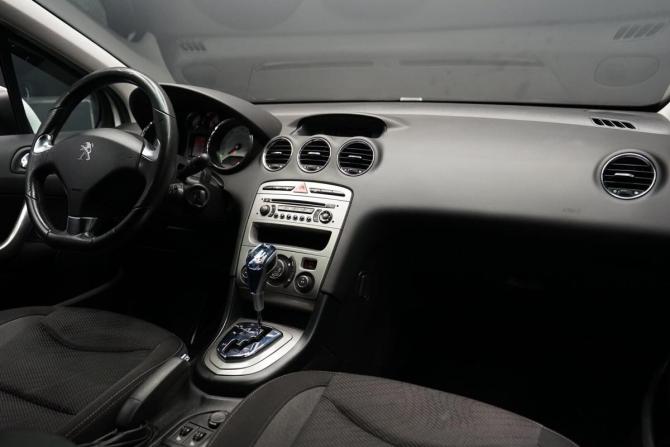 Peugeot 408 I с пробегом 2016 года, цена 786 000 рублей, 167898 км, седан, Автокод Объявления