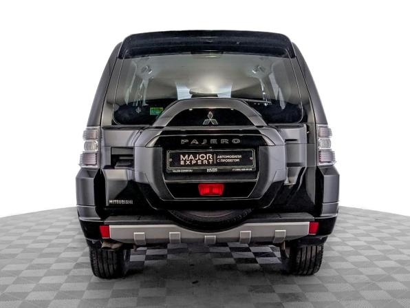 Mitsubishi Pajero IV Рестайлинг 2 с пробегом 2015 года, цена 2 650 000 рублей, 114877 км, внедорожник, Автокод Объявления