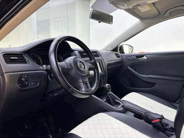 Volkswagen Jetta VI с пробегом 2013 года, цена 969 000 рублей, 170000 км, седан, Автокод Объявления