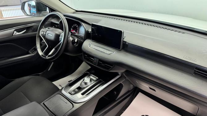 Haval Jolion I Рестайлинг с пробегом 2024 года, цена 2 015 000 рублей, 24610 км, внедорожник, Автокод Объявления