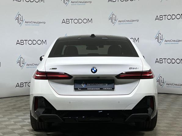 BMW 5 серии VIII (G60/G61/G68) с пробегом 2024 года, цена 7 859 900 рублей, 21401 км, седан, Автокод Объявления