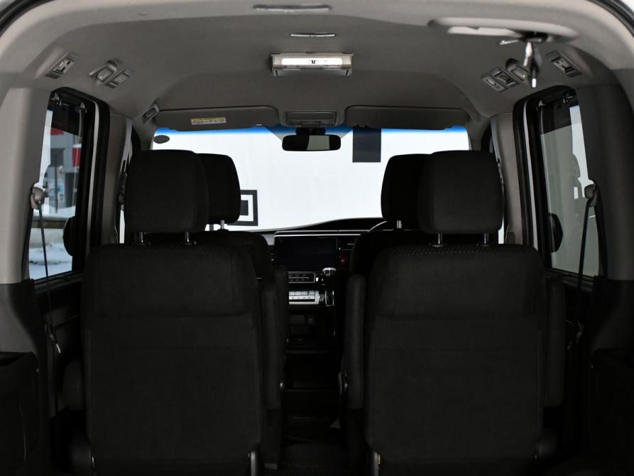 Honda Stepwgn V Рестайлинг Новосибирск  - изображение 28