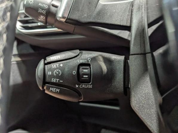Peugeot 3008 II с пробегом 2020 года, цена 1 850 000 рублей, 100610 км, внедорожник, Автокод Объявления