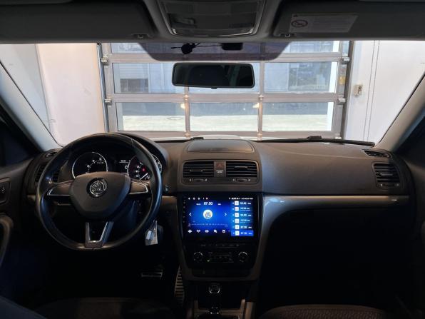 Skoda Yeti I Рестайлинг с пробегом 2014 года, цена 1 095 000 рублей, 180872 км, внедорожник, Автокод Объявления