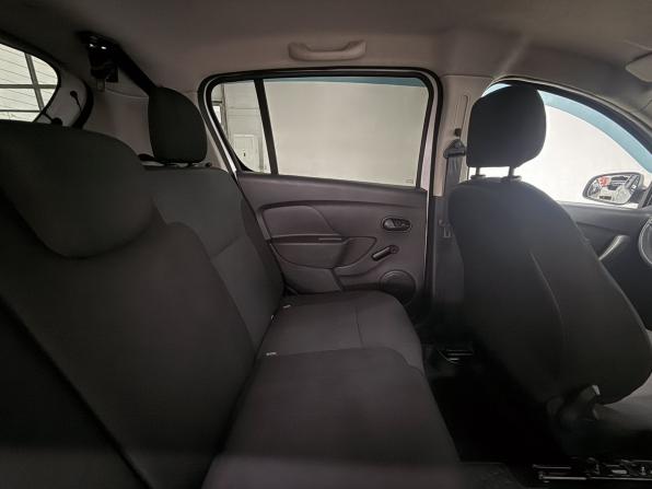 Renault Sandero II с пробегом 2014 года, цена 535 000 рублей, 240347 км, хэтчбек, Автокод Объявления