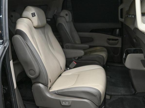 Kia Carnival IV с пробегом 2022 года, цена 4 700 000 рублей, 53865 км, минивэн, Автокод Объявления