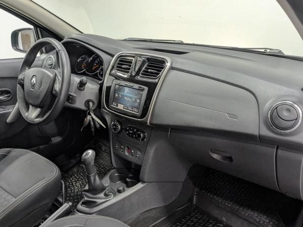 Renault Sandero II с пробегом 2014 года, цена 715 000 рублей, 105750 км, хэтчбек, Автокод Объявления