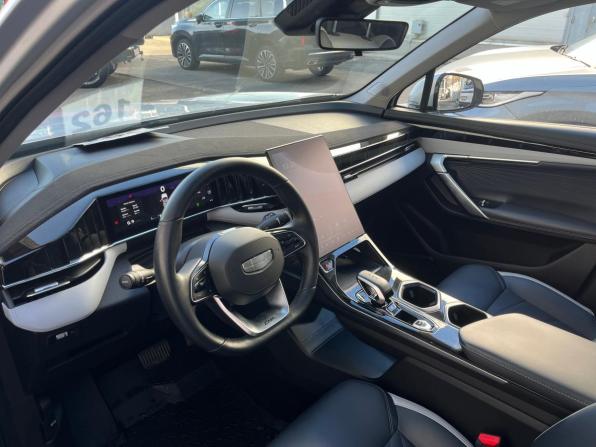 Geely Atlas II с пробегом 2024 года, цена 2 499 000 рублей, 69350 км, внедорожник, Автокод Объявления