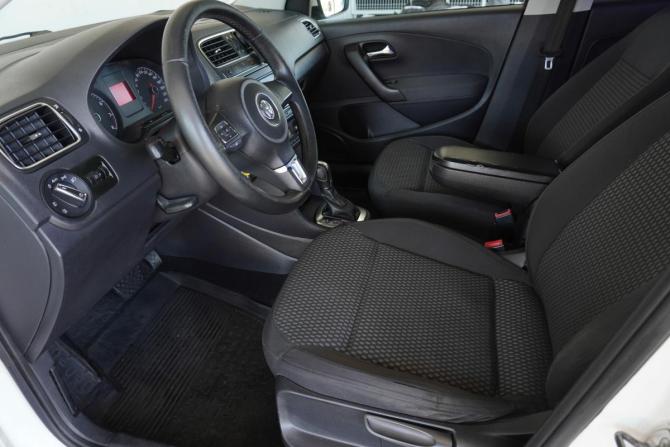 Volkswagen Polo V с пробегом 2012 года, цена 610 000 рублей, 251191 км, седан, Автокод Объявления