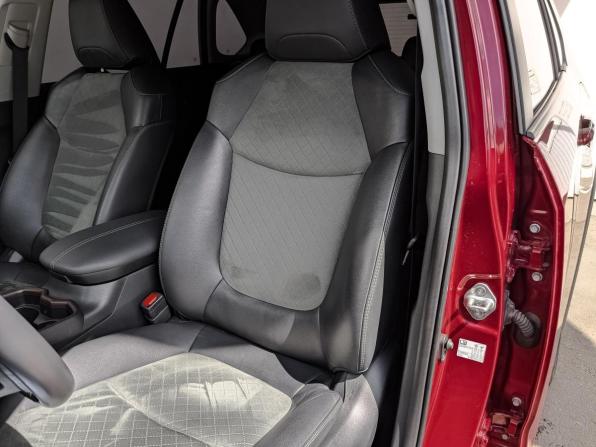 Toyota RAV4 V (XA50) с пробегом 2023 года, цена 3 690 000 рублей, 43405 км, внедорожник, Автокод Объявления