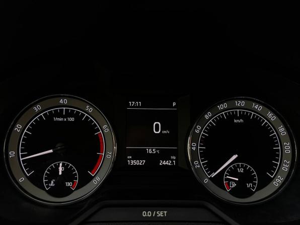 Skoda Octavia III (A7) Рестайлинг с пробегом 2017 года, цена 1 735 000 рублей, 135026 км, лифтбек, Автокод Объявления