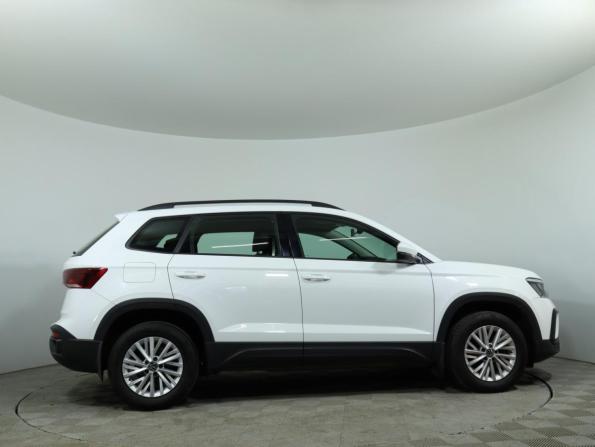 Volkswagen Taos I с пробегом 2021 года, цена 2 330 000 рублей, 57387 км, внедорожник, Автокод Объявления