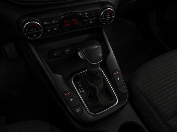 Kia Soul III Рестайлинг с пробегом 2022 года, цена 1 997 000 рублей, 60219 км, хэтчбек, Автокод Объявления