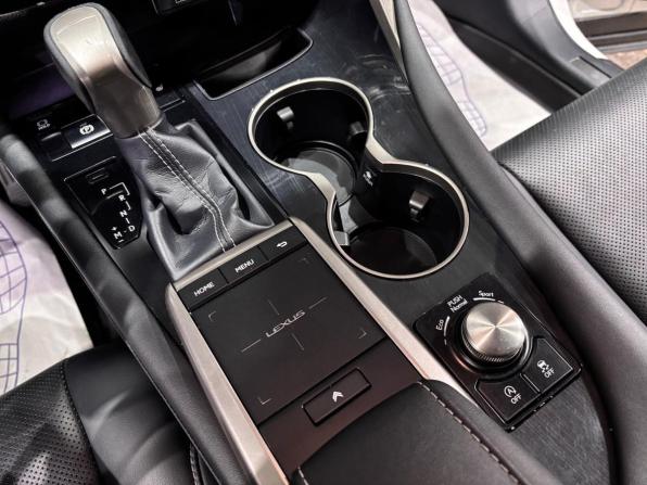 Lexus RX IV Рестайлинг с пробегом 2021 года, цена 4 640 000 рублей, 154377 км, внедорожник, Автокод Объявления