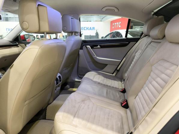 Volkswagen Passat B7 с пробегом 2013 года, цена 1 250 000 рублей, 199554 км, седан, Автокод Объявления