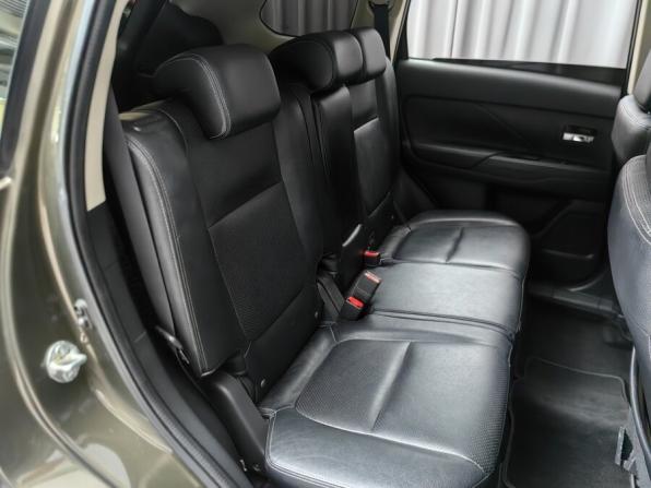 Mitsubishi Outlander III Рестайлинг 2 с пробегом 2016 года, цена 1 899 000 рублей, 162316 км, внедорожник, Автокод Объявления