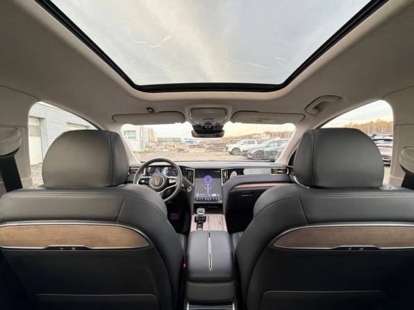 Hongqi HS7 II с пробегом 2025 года, цена 4 255 000 рублей, 3072 км, внедорожник, Автокод Объявления