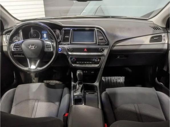 Hyundai Sonata VII (LF) Рестайлинг с пробегом 2017 года, цена 1 495 000 рублей, 247793 км, седан, Автокод Объявления