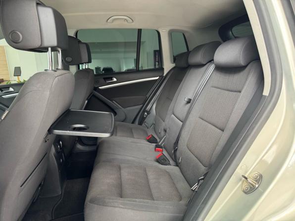 Volkswagen Tiguan I Рестайлинг с пробегом 2012 года, цена 1 099 000 рублей, 269330 км, внедорожник, Автокод Объявления