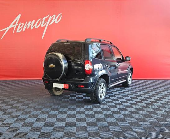 Chevrolet Niva I Рестайлинг с пробегом 2015 года, цена 640 000 рублей, 85669 км, внедорожник, Автокод Объявления