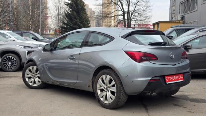 Opel Astra J Рестайлинг с пробегом 2012 года, цена 549 000 рублей, 226000 км, хэтчбек, Автокод Объявления