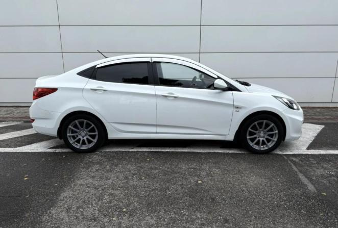 Hyundai Solaris I с пробегом 2014 года, цена 815 000 рублей, 164025 км, седан, Автокод Объявления
