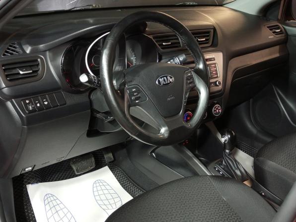 Kia Rio III Рестайлинг с пробегом 2015 года, цена 1 080 000 рублей, 180646 км, седан, Автокод Объявления