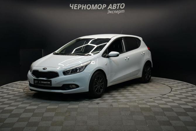 Kia Ceed II с пробегом 2012 года, цена 1 070 000 рублей, 232488 км, хэтчбек, Автокод Объявления