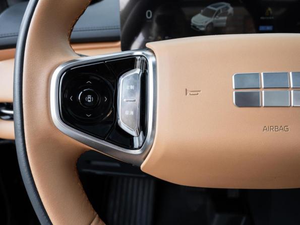 Geely Galaxy Starship 7 с пробегом 2025 года, цена 3 339 000 рублей, 10516 км, внедорожник, Автокод Объявления