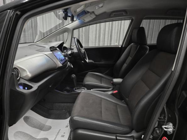 Honda Fit II с пробегом 2012 года, цена 949 000 рублей, 150000 км, хэтчбек, Автокод Объявления