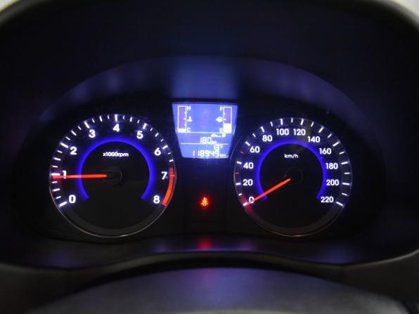 Hyundai Solaris I Рестайлинг с пробегом 2016 года, цена 959 000 рублей, 119000 км, седан, Автокод Объявления