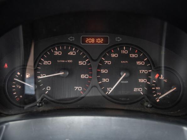 Peugeot Partner II с пробегом 2011 года, цена 498 000 рублей, 208102 км, компактвэн, Автокод Объявления