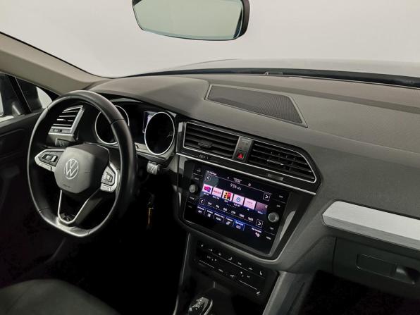 Volkswagen Tiguan II Рестайлинг с пробегом 2021 года, цена 2 175 000 рублей, 163879 км, внедорожник, Автокод Объявления