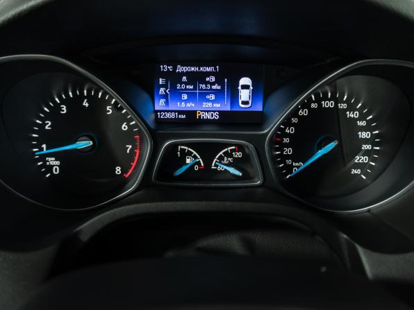 Ford Focus III Рестайлинг с пробегом 2016 года, цена 939 700 рублей, 123677 км, седан, Автокод Объявления