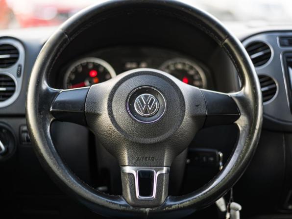 Volkswagen Tiguan I Рестайлинг с пробегом 2012 года, цена 899 000 рублей, 256736 км, внедорожник, Автокод Объявления