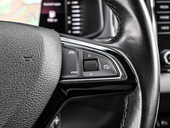 Skoda Karoq I с пробегом 2020 года, цена 2 329 000 рублей, 72412 км, внедорожник, Автокод Объявления