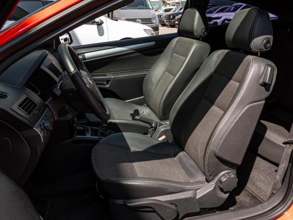 Opel Astra H Рестайлинг с пробегом 2011 года, цена 720 000 рублей, 224037 км, хэтчбек, Автокод Объявления