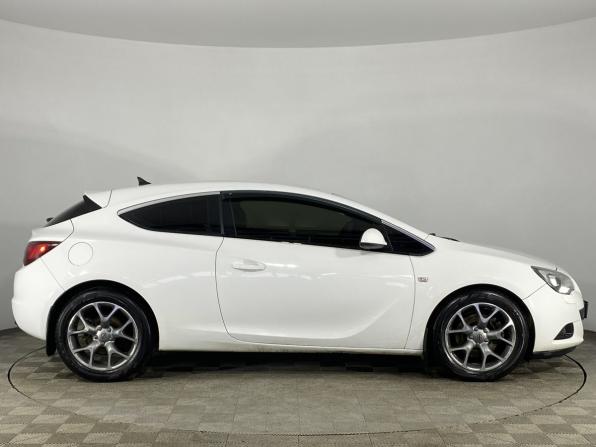 Opel Astra J Рестайлинг с пробегом 2012 года, цена 780 000 рублей, 228677 км, хэтчбек, Автокод Объявления