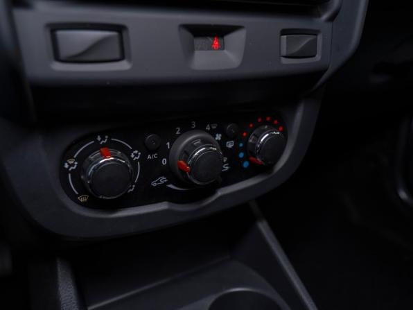 Lada (ВАЗ) Largus I Рестайлинг с пробегом 2024 года, цена 1 310 000 рублей, 42758 км, универсал, Автокод Объявления