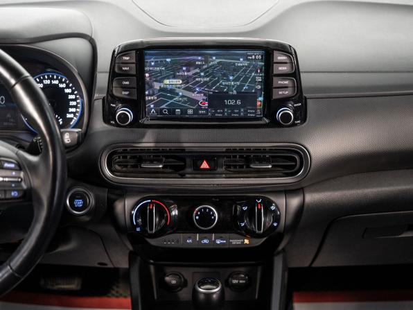 Hyundai Kona I Рестайлинг с пробегом 2021 года, цена 1 800 000 рублей, 88166 км, внедорожник, Автокод Объявления