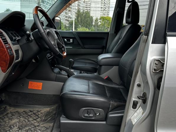 Mitsubishi Pajero III Рестайлинг с пробегом 2003 года, цена 885 000 рублей, 299800 км, внедорожник, Автокод Объявления