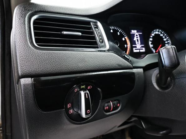 Volkswagen Jetta VI с пробегом 2012 года, цена 882 500 рублей, 142983 км, седан, Автокод Объявления