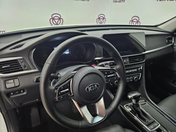 Kia Optima IV Рестайлинг с пробегом 2018 года, цена 2 040 000 рублей, 71631 км, седан, Автокод Объявления