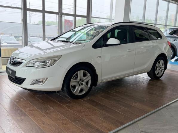 Opel Astra J с пробегом 2011 года, цена 699 000 рублей, 158073 км, универсал, Автокод Объявления
