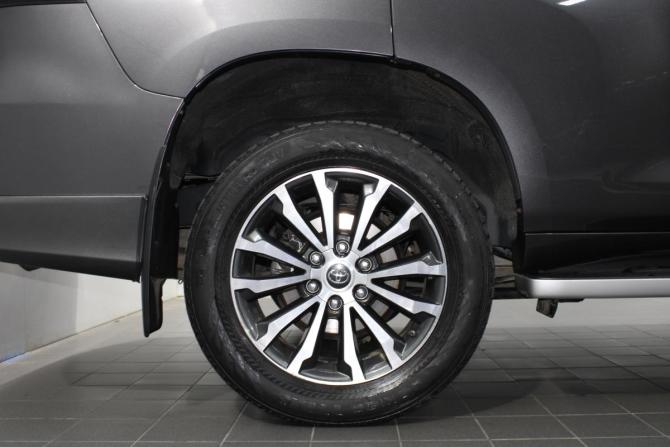 Toyota Land Cruiser Prado 150 Series Рестайлинг 3 с пробегом 2021 года, цена 7 000 000 рублей, 158555 км, внедорожник, Автокод Объявления