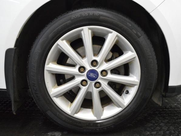 Ford Focus III Рестайлинг с пробегом 2017 года, цена 915 000 рублей, 206158 км, седан, Автокод Объявления