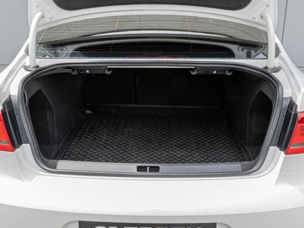 Volkswagen Passat B7 с пробегом 2011 года, цена 825 000 рублей, 193632 км, седан, Автокод Объявления