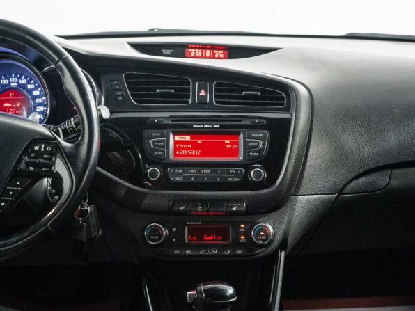 Kia Ceed II с пробегом 2013 года, цена 899 000 рублей, 174381 км, универсал, Автокод Объявления